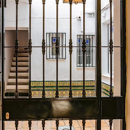 Aparbel Flota Apartment Sevilla Bagian luar foto