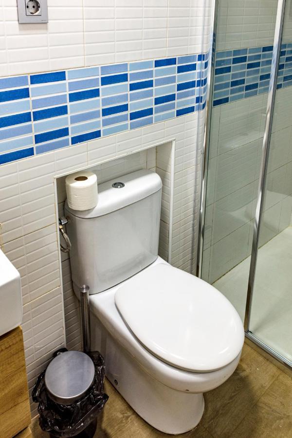 Aparbel Flota Apartment Sevilla Bagian luar foto